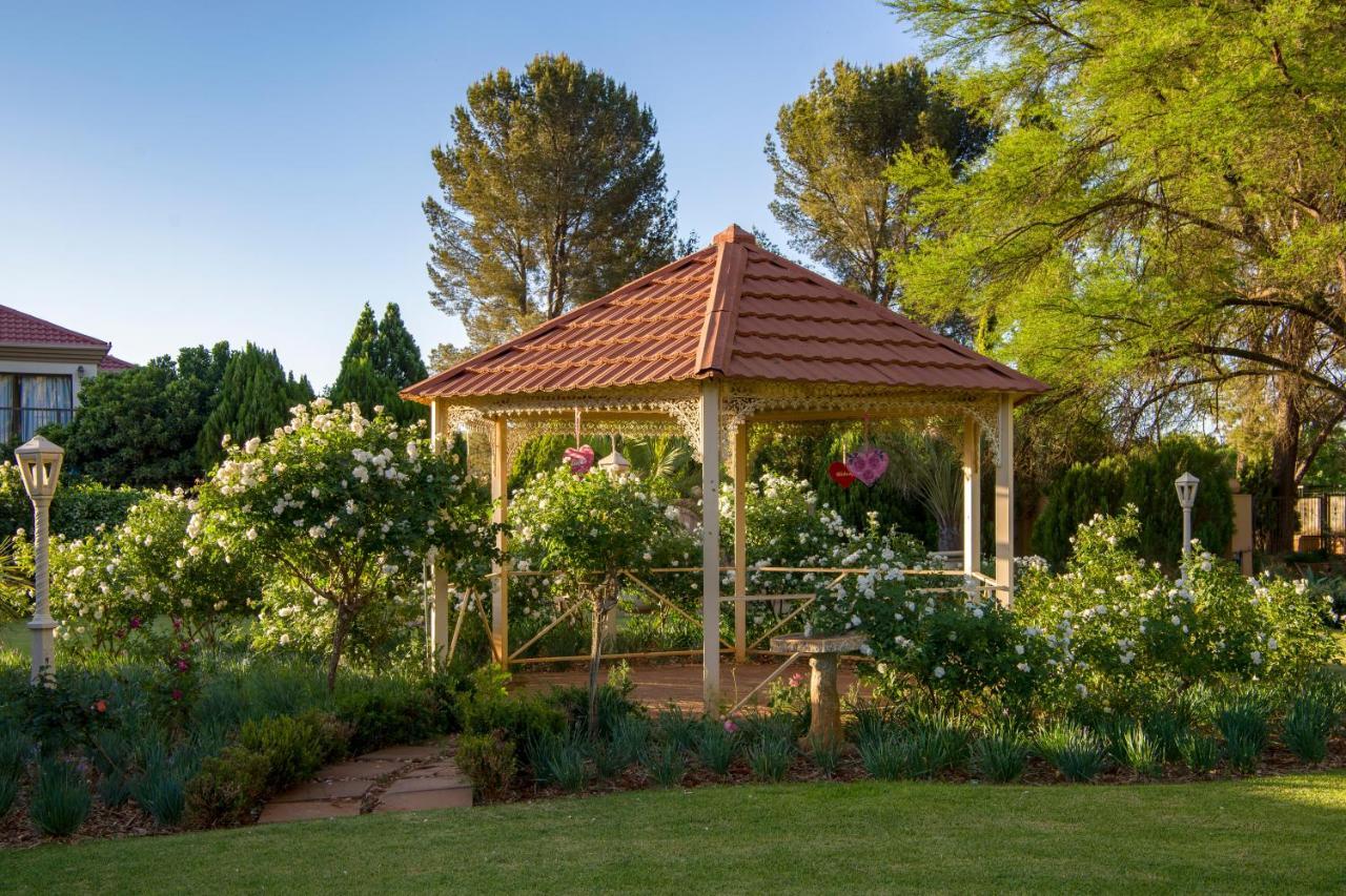 Toscana Estate Bloemfontein Esterno foto