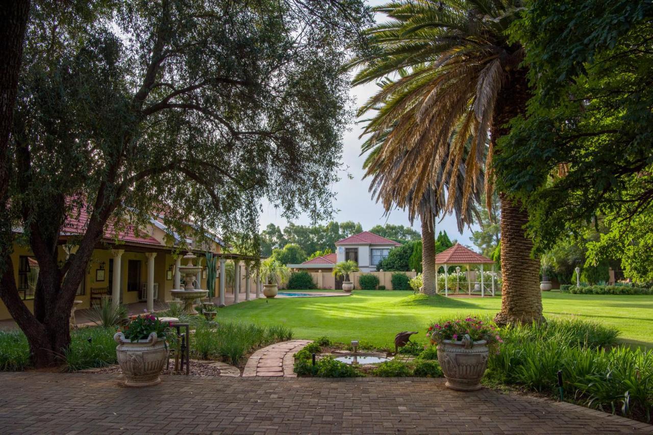 Toscana Estate Bloemfontein Esterno foto