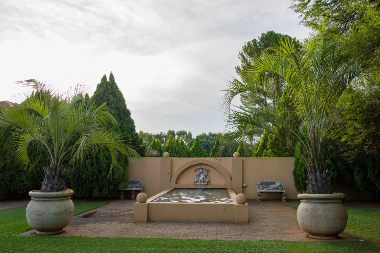 Toscana Estate Bloemfontein Esterno foto